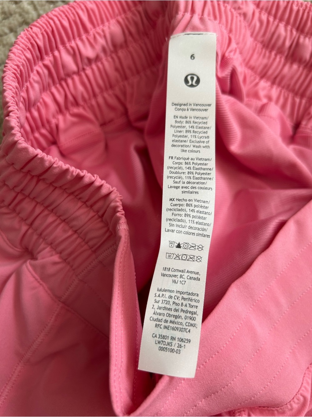 Lululemon Candy Heart Pink Shorts 6 - Picture 4 of 4